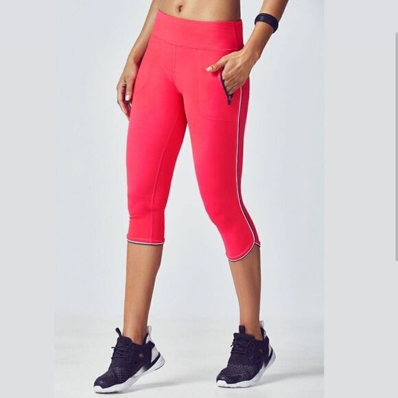 Fabletics  Arden Capri Legging Hot Coral - Picture 1 of 13